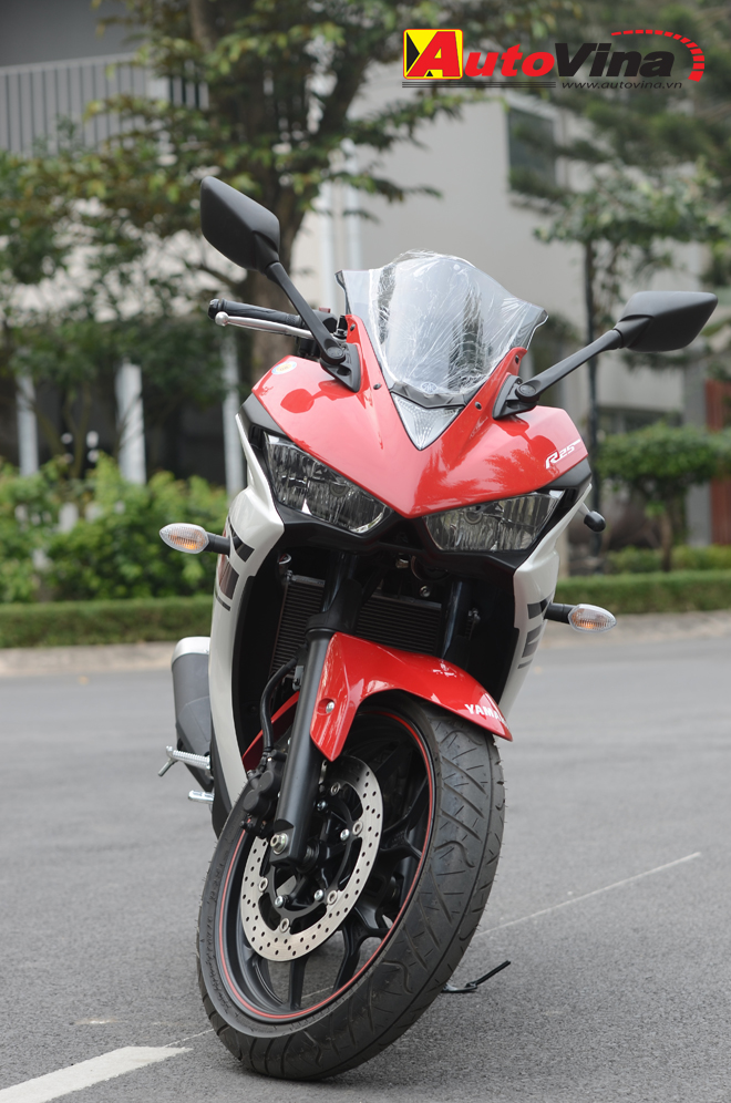 yamaha-r25-2