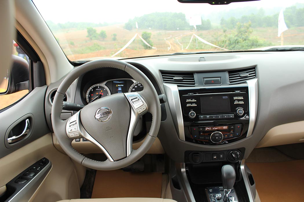 NIssan NP300 Navara 2015