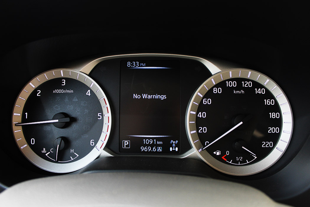 2015 Nissan Navara - Du lịch Lào 