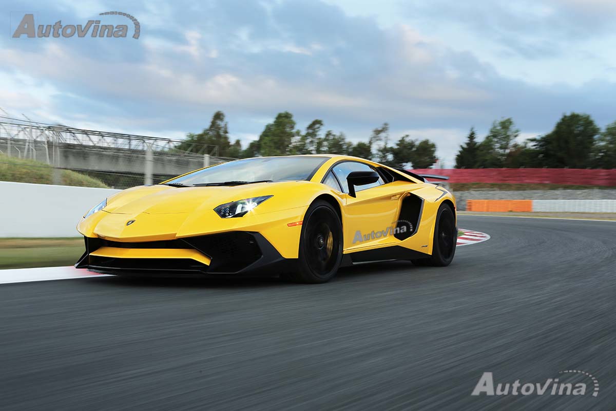 Lamborghini Aventador SuperVeloce Autovina