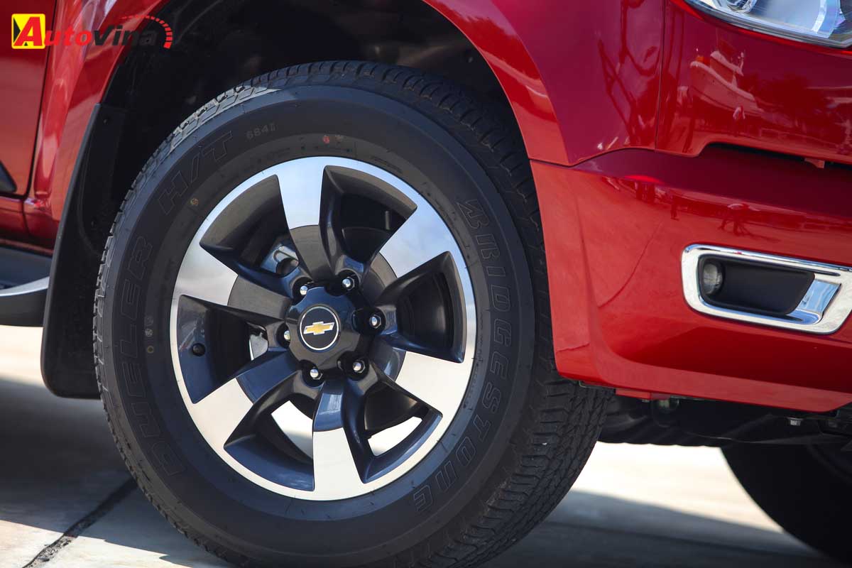 Chevrolet Colorado High Country 10