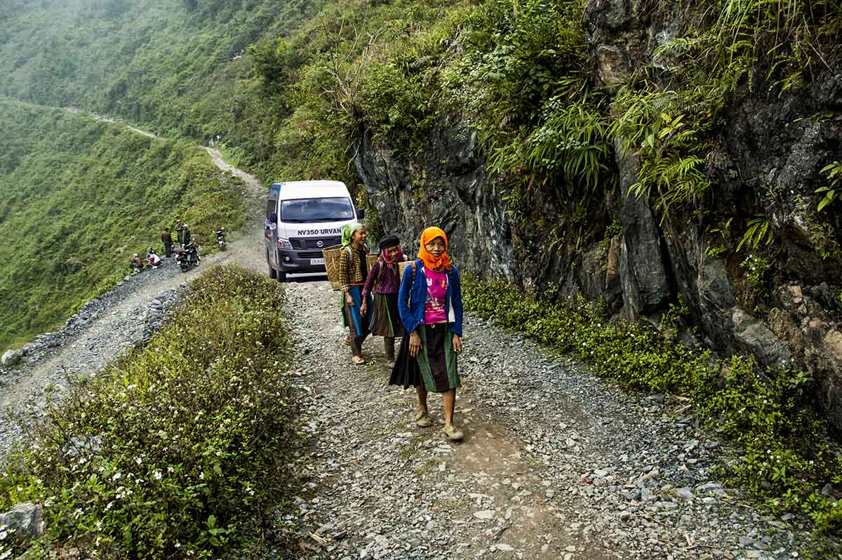 Nissan NV350 Urvan chinh phục Hà Giang Autovina 2015 Nissan NV350 Urvan chinh phục Hà Giang Autovina 2015