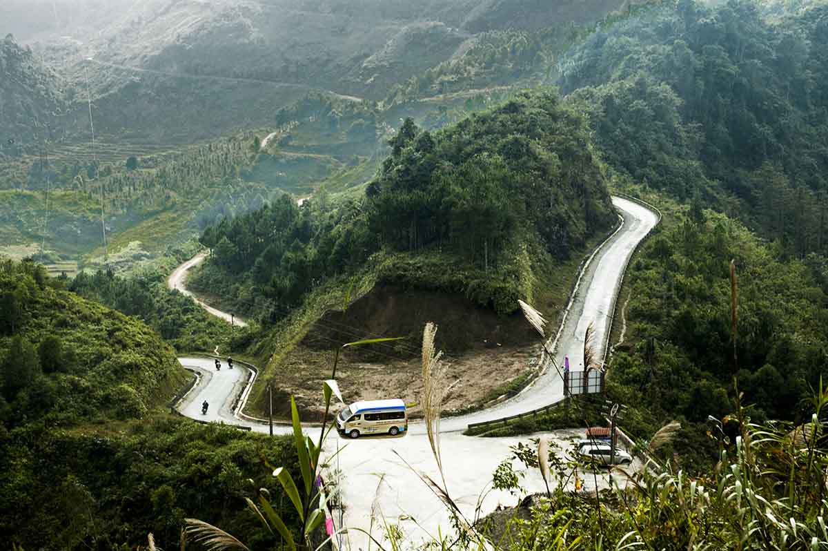 Nissan NV350 Urvan chinh phục Hà Giang Autovina 2015 Nissan NV350 Urvan chinh phục Hà Giang Autovina 2015