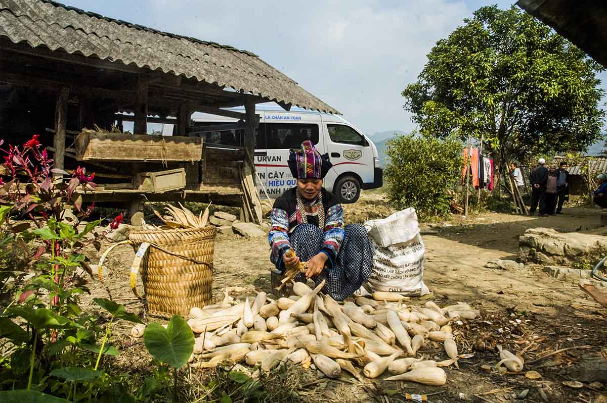 Nissan NV350 Urvan chinh phục Hà Giang Autovina 2015 Nissan NV350 Urvan chinh phục Hà Giang Autovina 2015