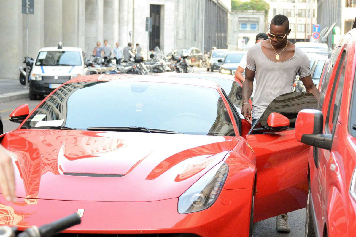 ferrari-balotelli-autovina