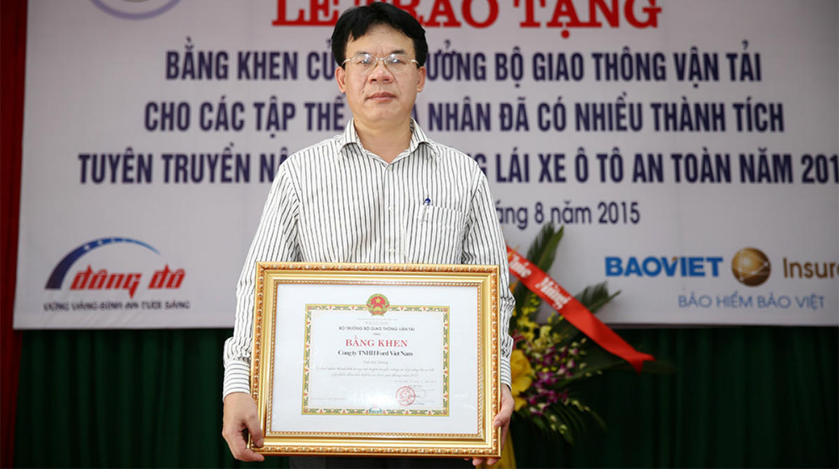 ford-bang-khen-autovina ford-bang-khen-autovina