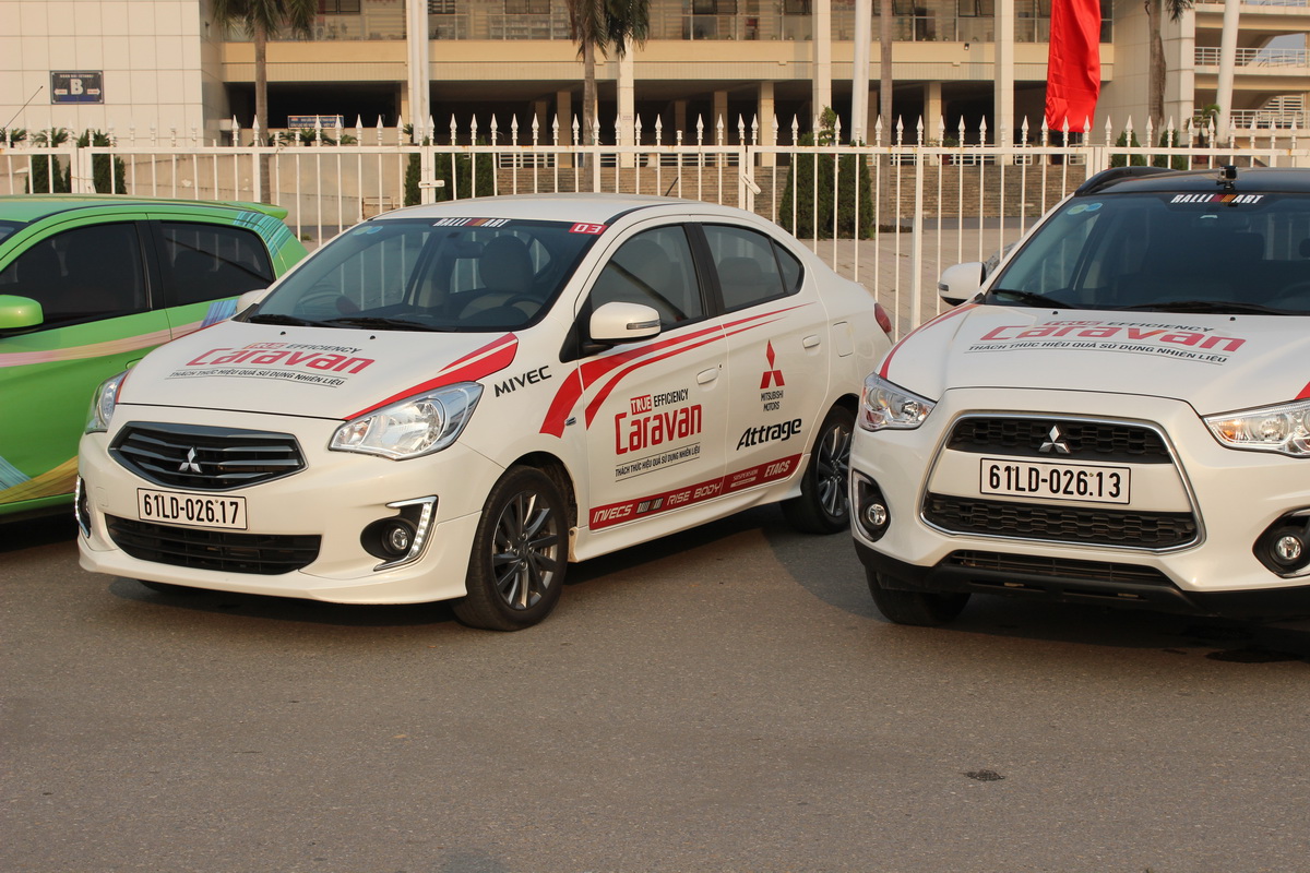Mitsubishi Caravan Xuyên Việt 2015 tiết kiệm nhiên liệu