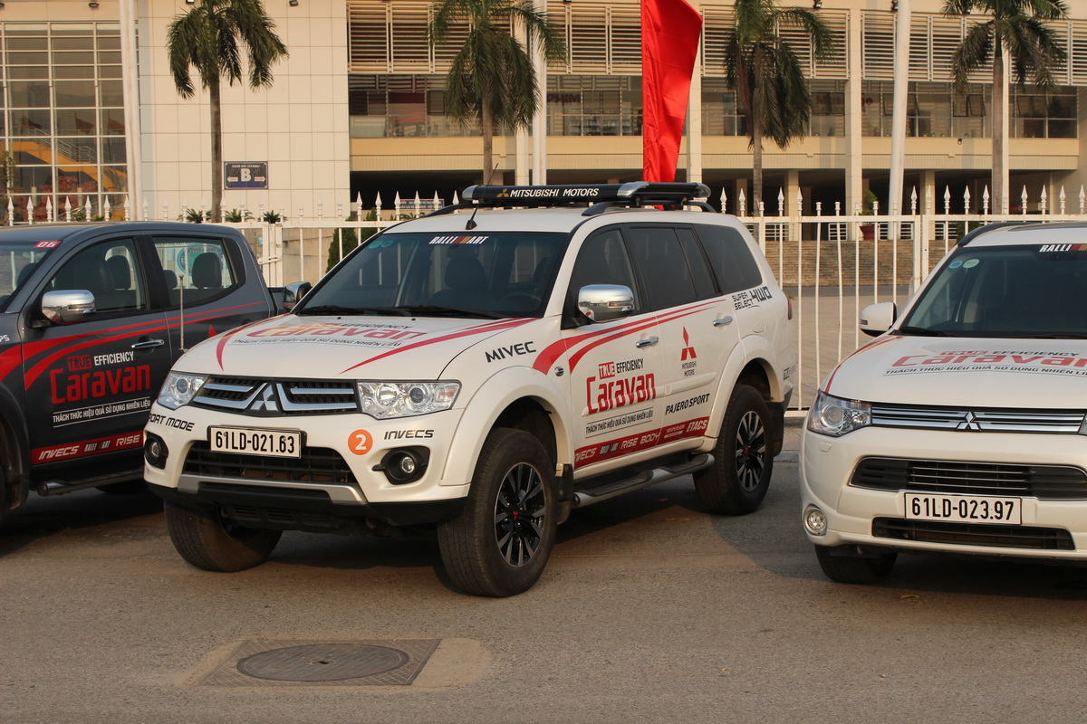 Mitsubishi Caravan Xuyên Việt 2015 tiết kiệm nhiên liệu