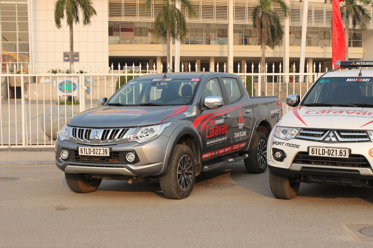 Mitsubishi Caravan Xuyên Việt 2015 tiết kiệm nhiên liệu