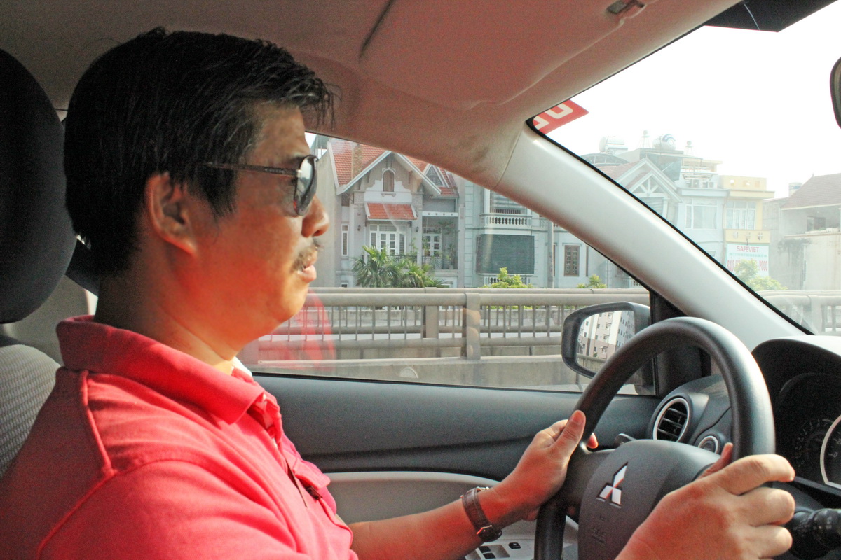 Mitsubishi Caravan Xuyên Việt 2015 tiết kiệm nhiên liệu