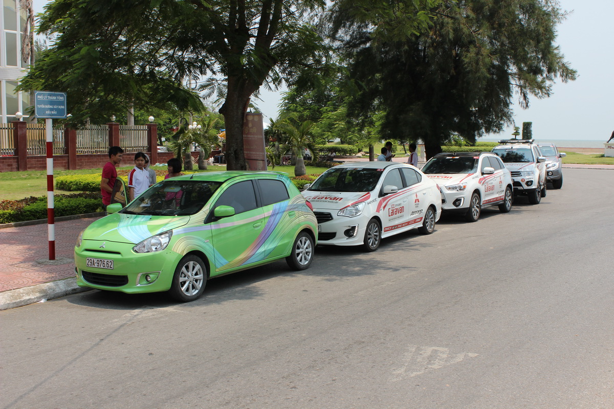 Mitsubishi Caravan Xuyên Việt 2015 tiết kiệm nhiên liệu