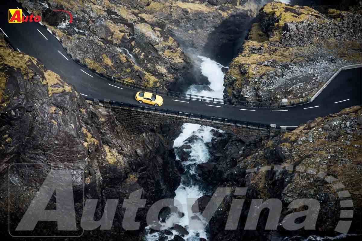 Trải nghiệm Bentley Continental GT và GTC 2016