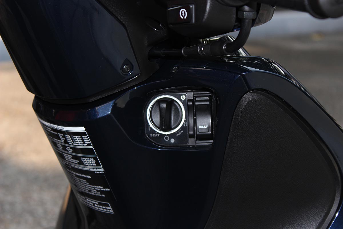 khoa-thong-minh-cua-xe-sh-moi-autovina