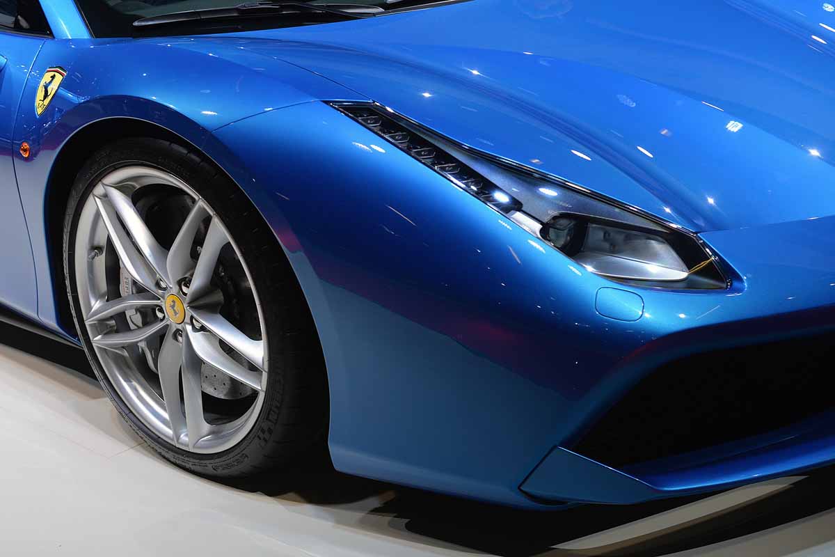 Siêu xe Ferrari 488 Spider ra mắt tại Frankfurt Motor Show 2015