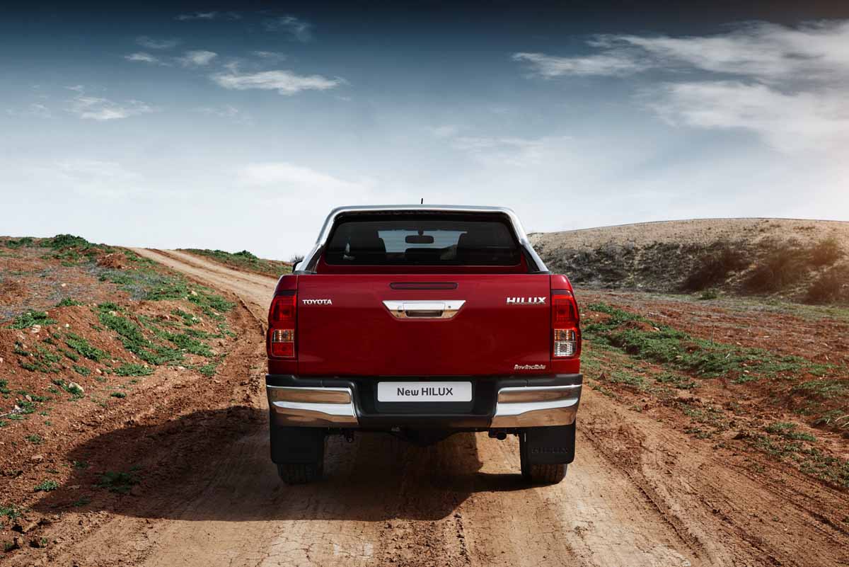 Toyota Hilux mới ra mắt tại Châu Âu Toyota Hilux mới ra mắt tại Châu Âu