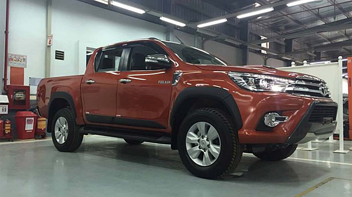Hilux 2016 xuất hiện tại Việt Nam Hilux 2016 xuất hiện tại Việt Nam
