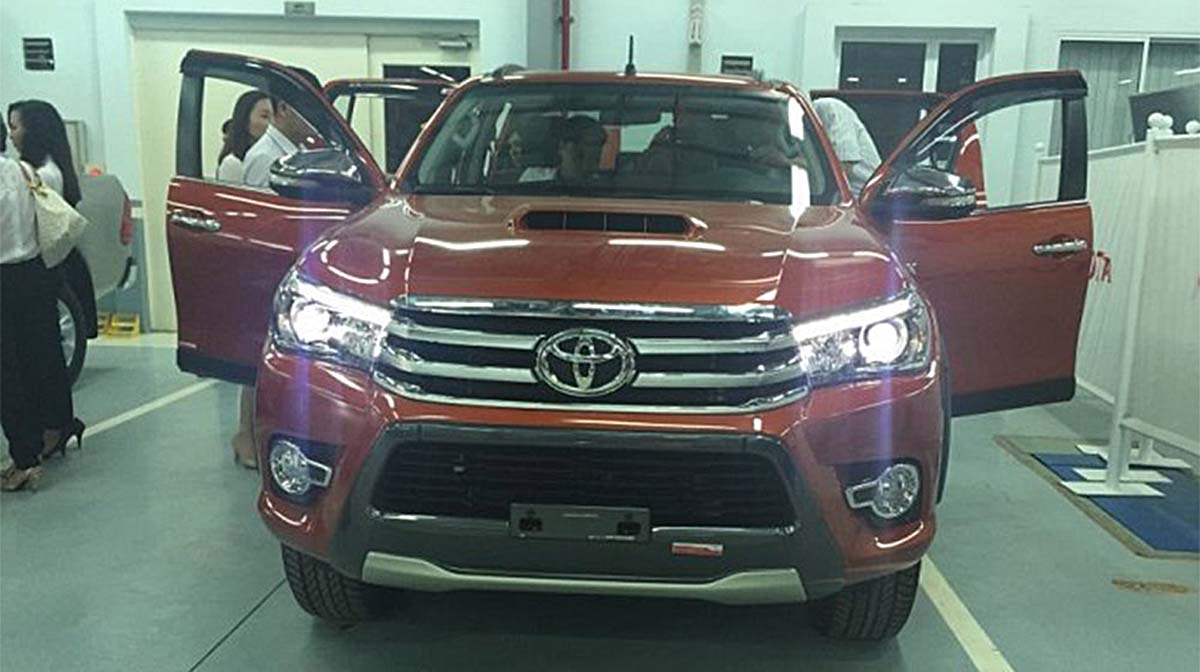 Hilux 2016 xuất hiện tại Việt Nam Hilux 2016 xuất hiện tại Việt Nam