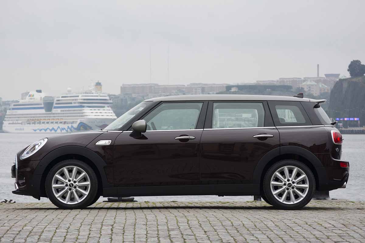 MINI Clubman công bố giá bán