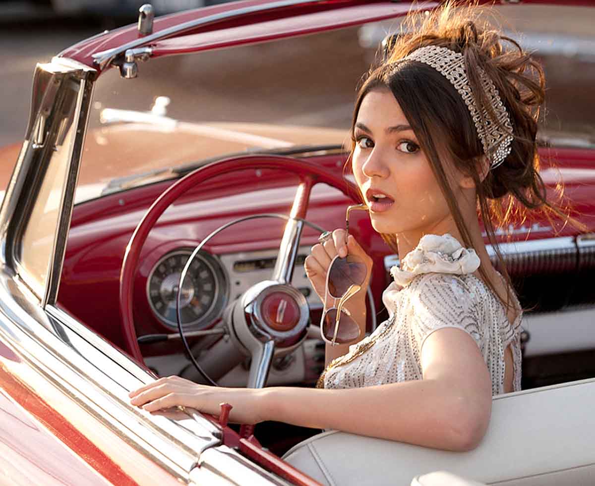 thói quen nguy hiểm của phụ nữ khi lái xe thói quen nguy hiểm của phụ nữ khi lái xe