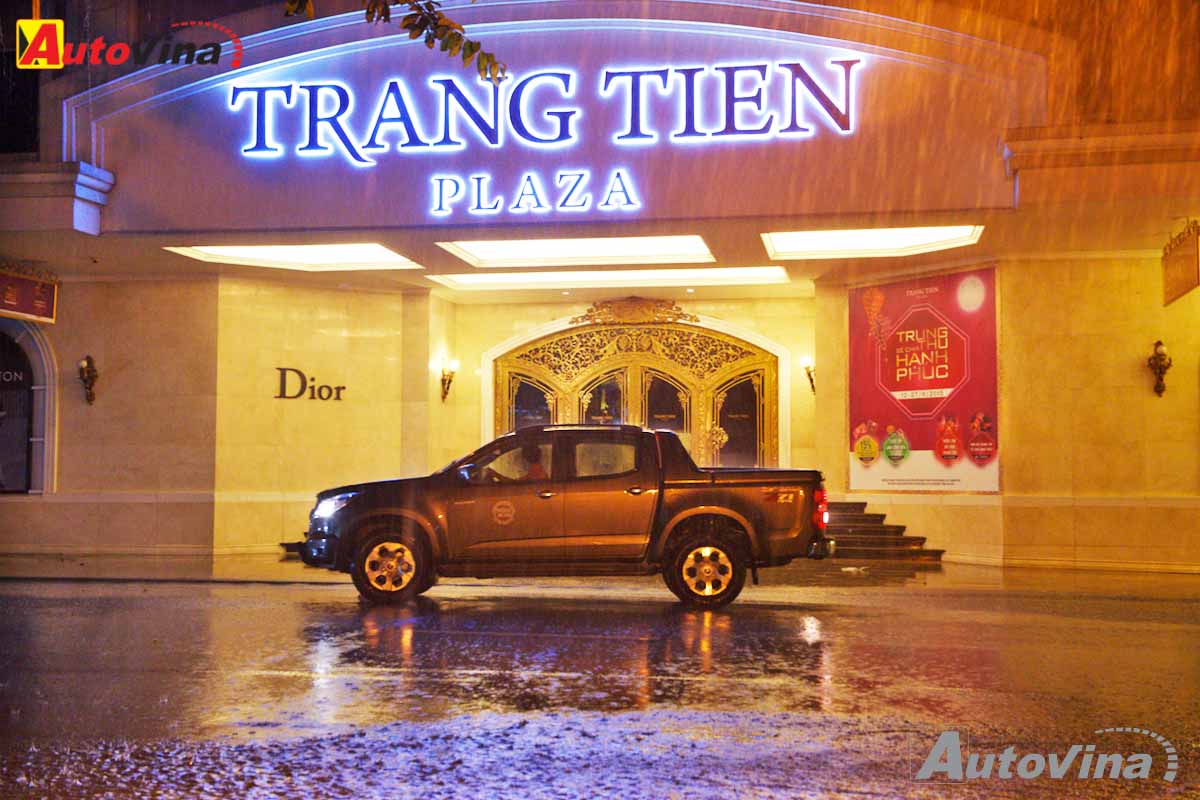 Colorado-trong-cơn-mưa-Hà-Nội-9-2015 04