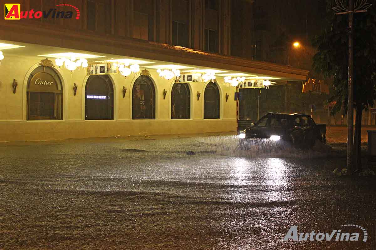 Colorado-trong-cơn-mưa-Hà-Nội-9-2015