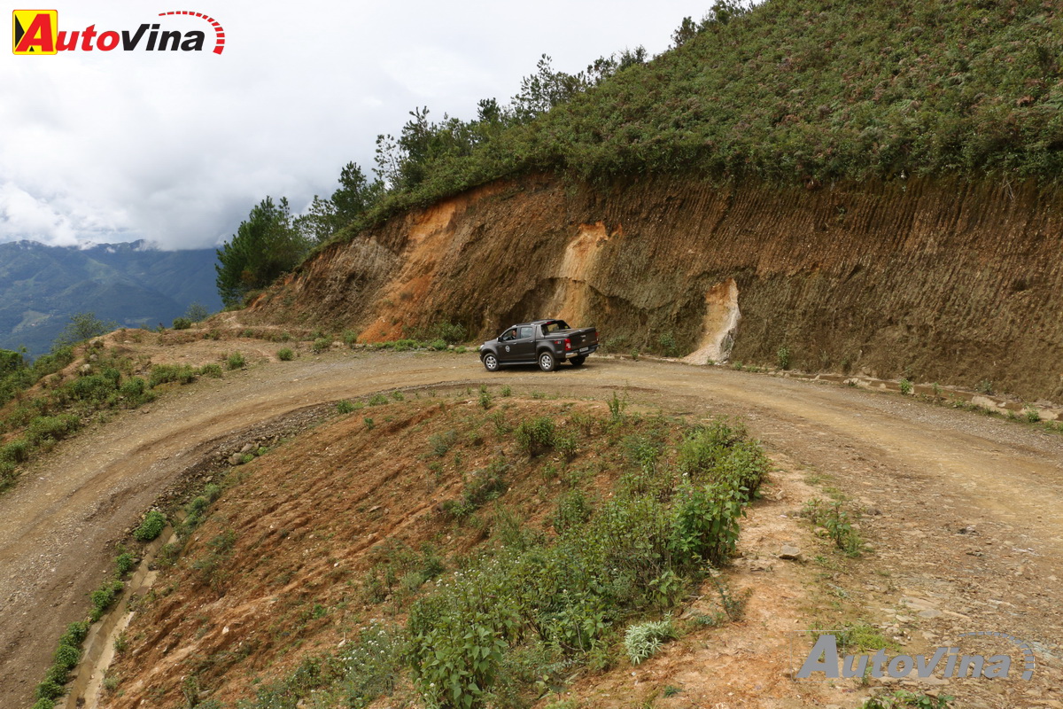 Cùng-Chevrolet-Colorado-khám-phá-Mù-Cang-Chải-Những-nấc-thang-vàng