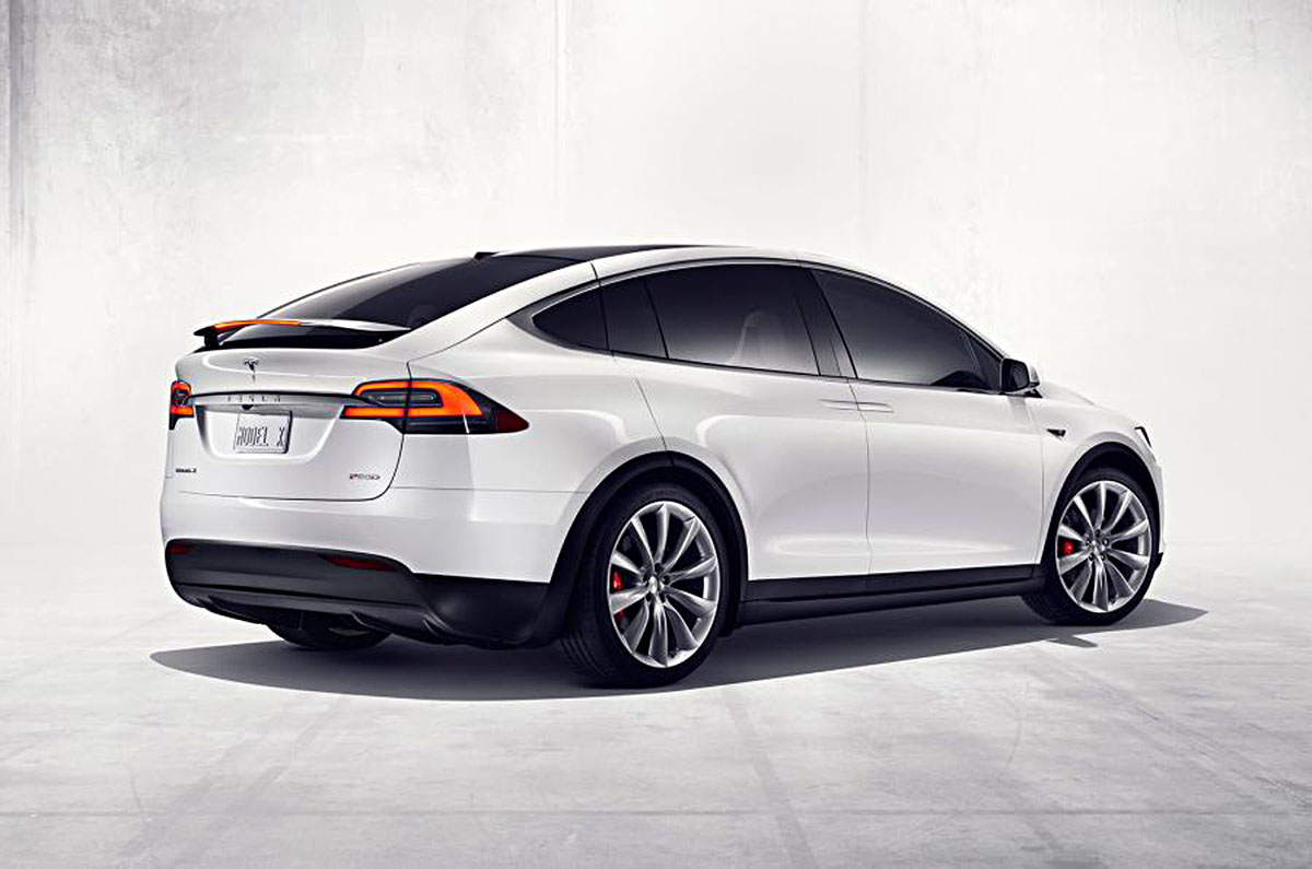 Tesla Model X chính thức ra mắt