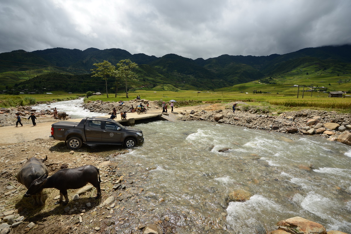 Cùng-Chevrolet-Colorado-khám-phá-Mù-Cang-Chải-Những-nấc-thang-vàng