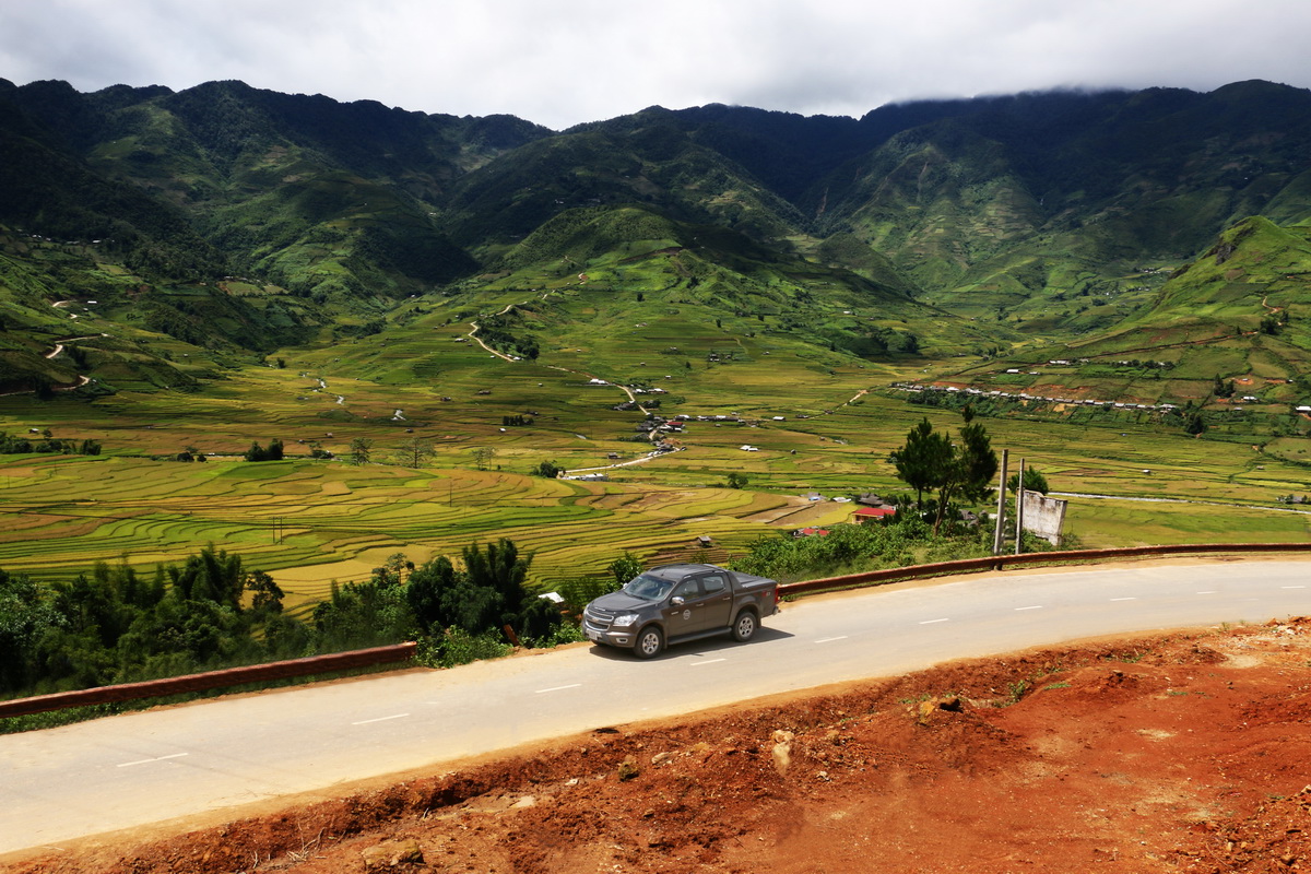 Cùng-Chevrolet-Colorado-khám-phá-Mù-Cang-Chải-Những-nấc-thang-vàng