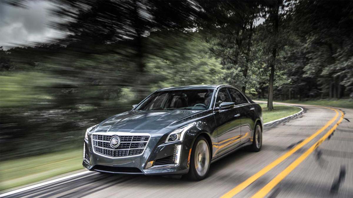 xe sedan hiệu suất cao