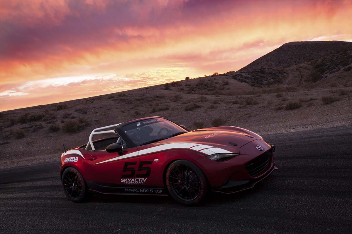 mazda mx-5 cup công bố giá bán