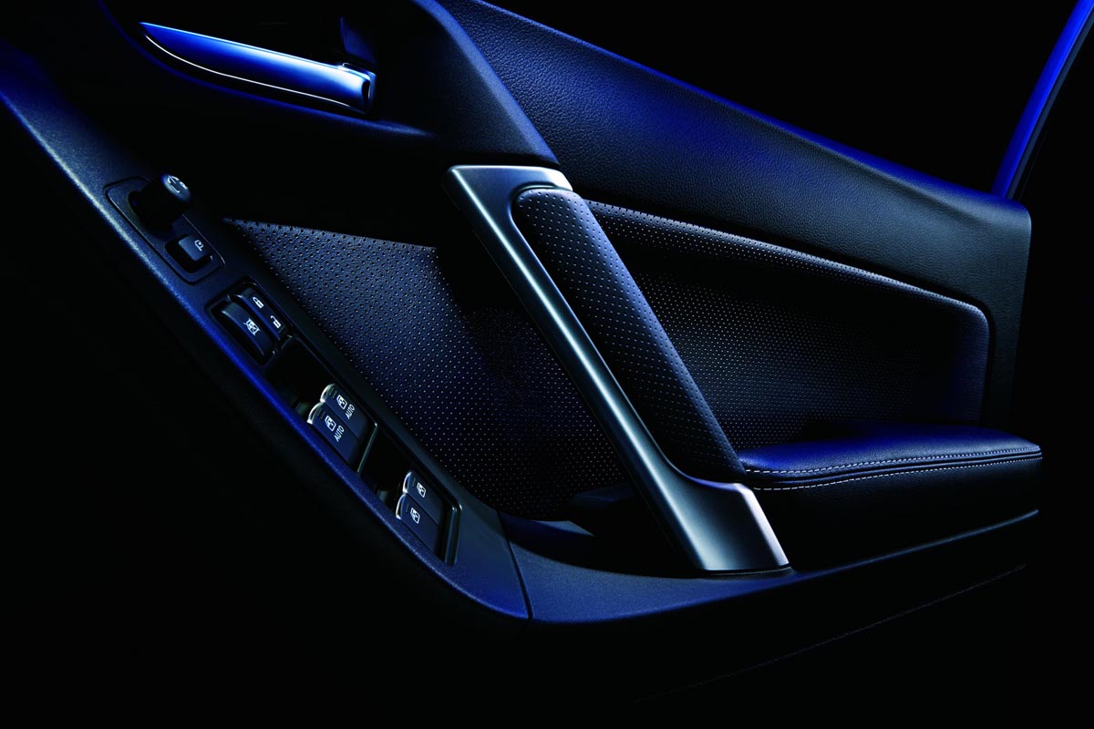 Subaru Forester 2017 lộ hình ảnh