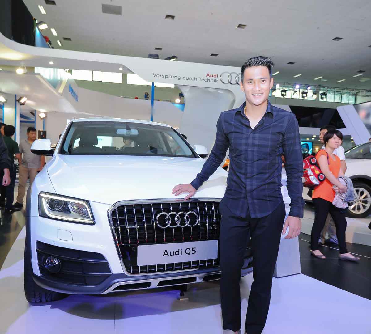 Album Công Vinh xuất hiện tại VIMS 2015