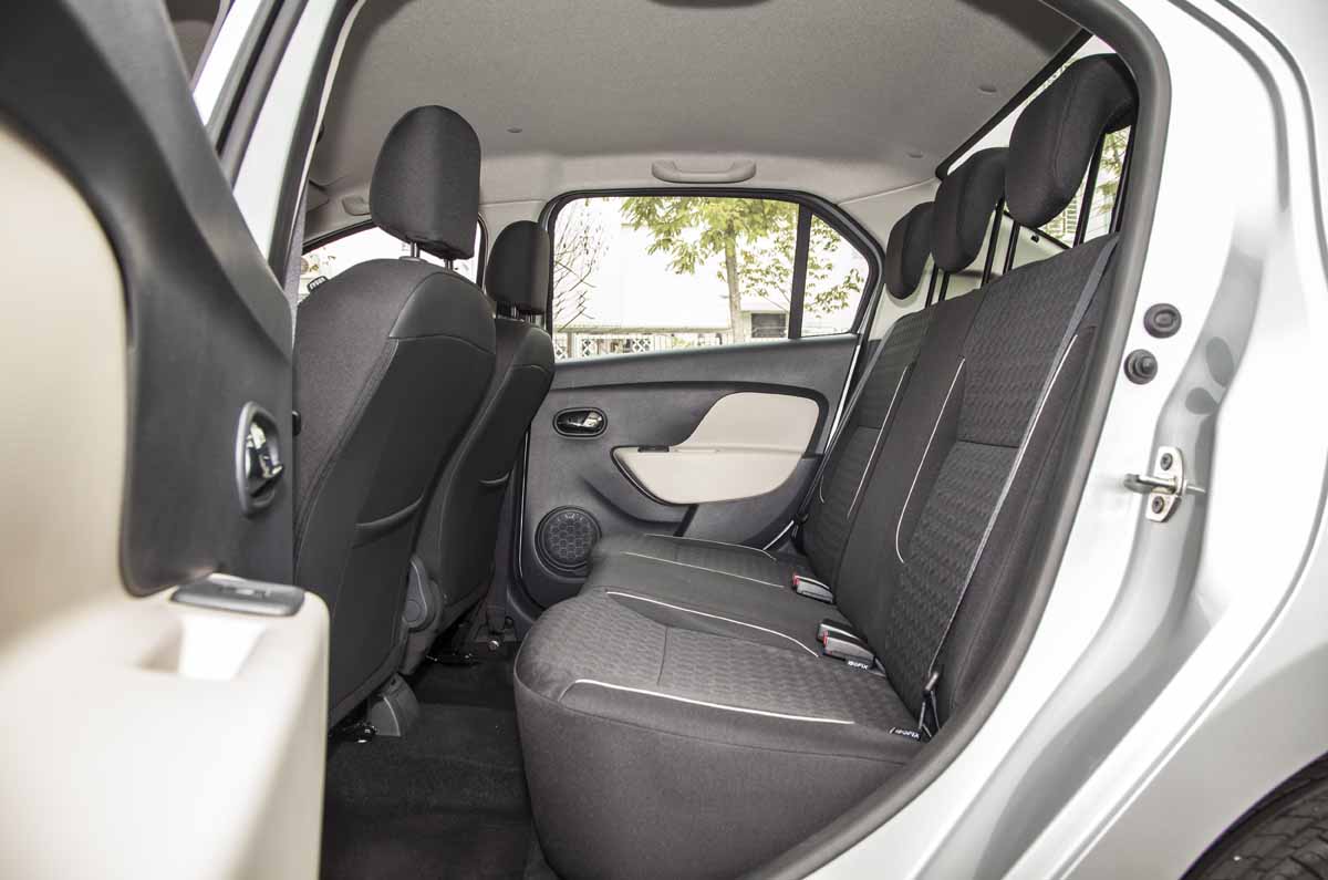 Renault giới thiệu 3 mẫu xe hoàn toàn mới tại VIMS 2015 Renault giới thiệu 3 mẫu xe hoàn toàn mới tại VIMS 2015