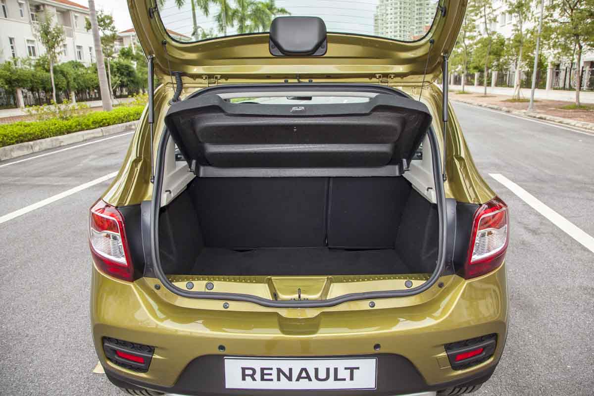 Renault Sandero Stepway ra mắt tại VIMS 2015