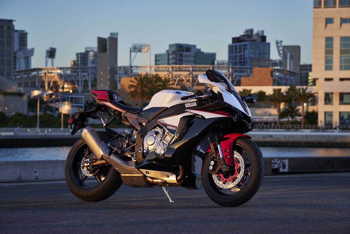 yamha yzf-r1s công bố giá bán tại Mỹ