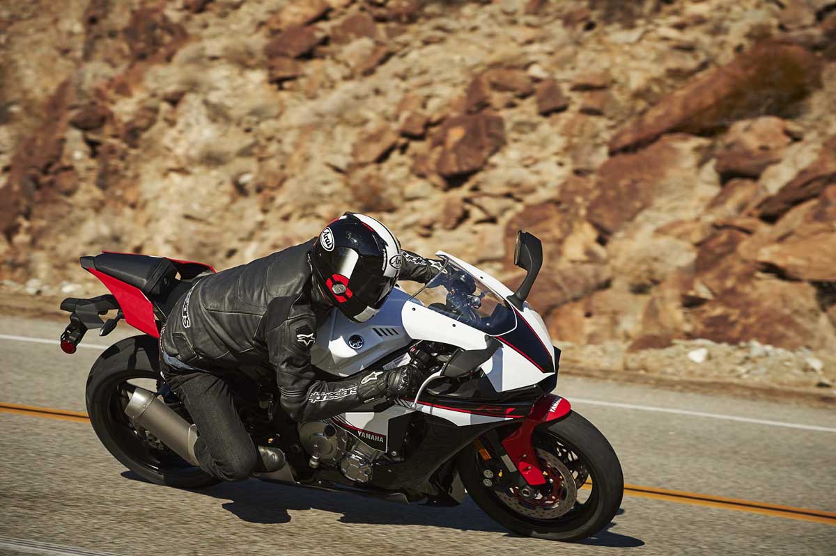 yamha yzf-r1s công bố giá bán tại Mỹ