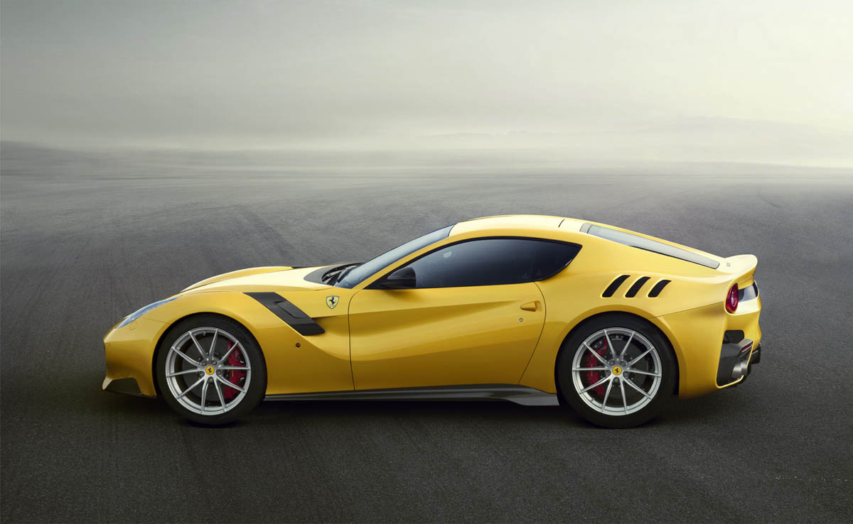 Ferrari F12tdf hé lộ hình ảnh