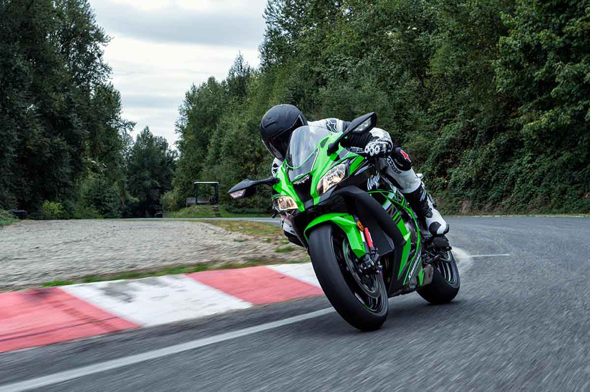Kawasaki Ninja ZX-10R 2016 ra mắt