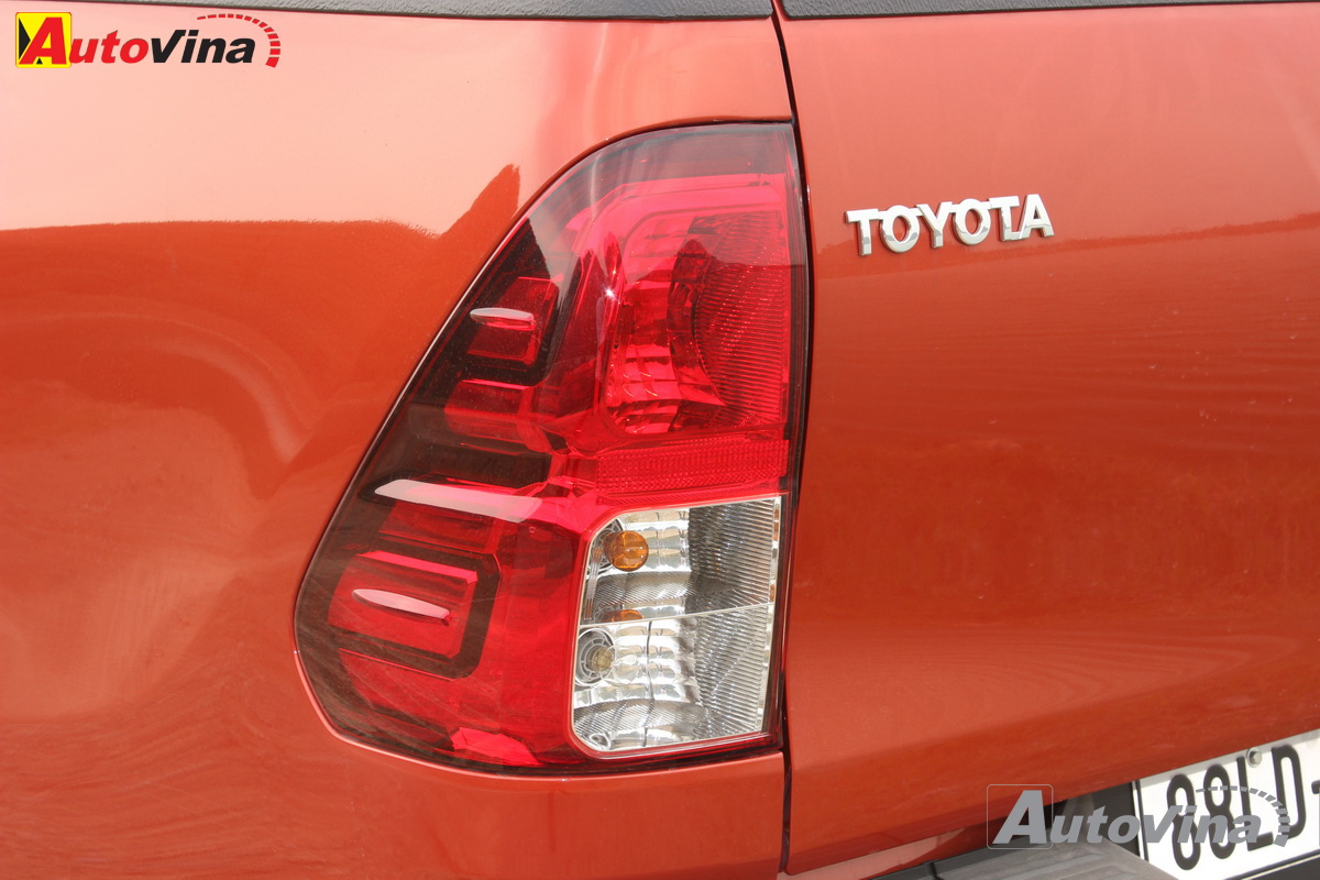 Trải nghiệm Toyota Hilux 2016 mới