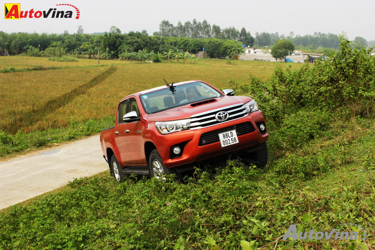 Trải nghiệm Toyota Hilux 2016 mới