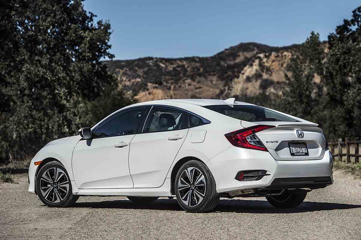 Honda civic 2016 công bố giá
