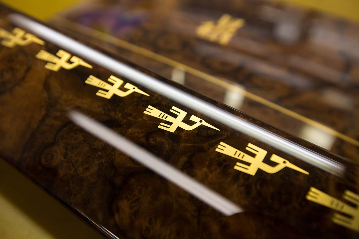 Phantom lửa thiêng ra mắt tại Việt Nam