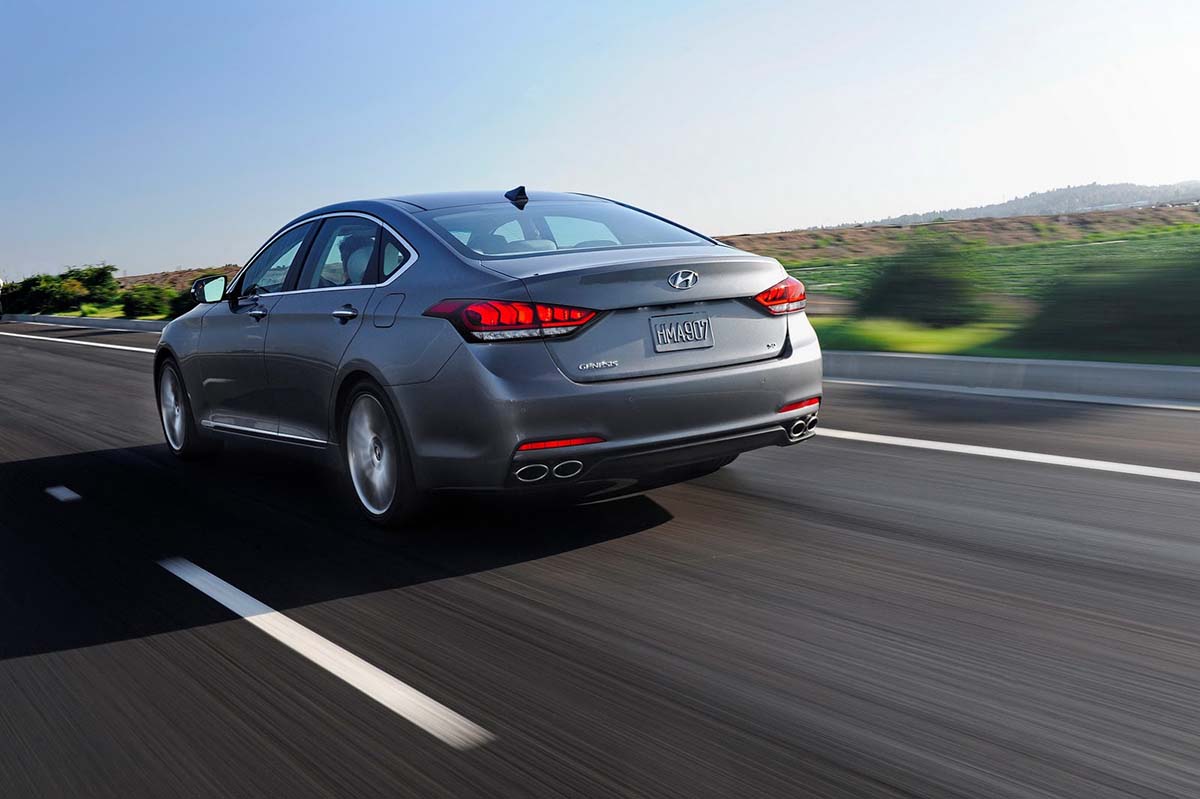 Hyundai Genesis và Azera ra mắt phiên bản mới