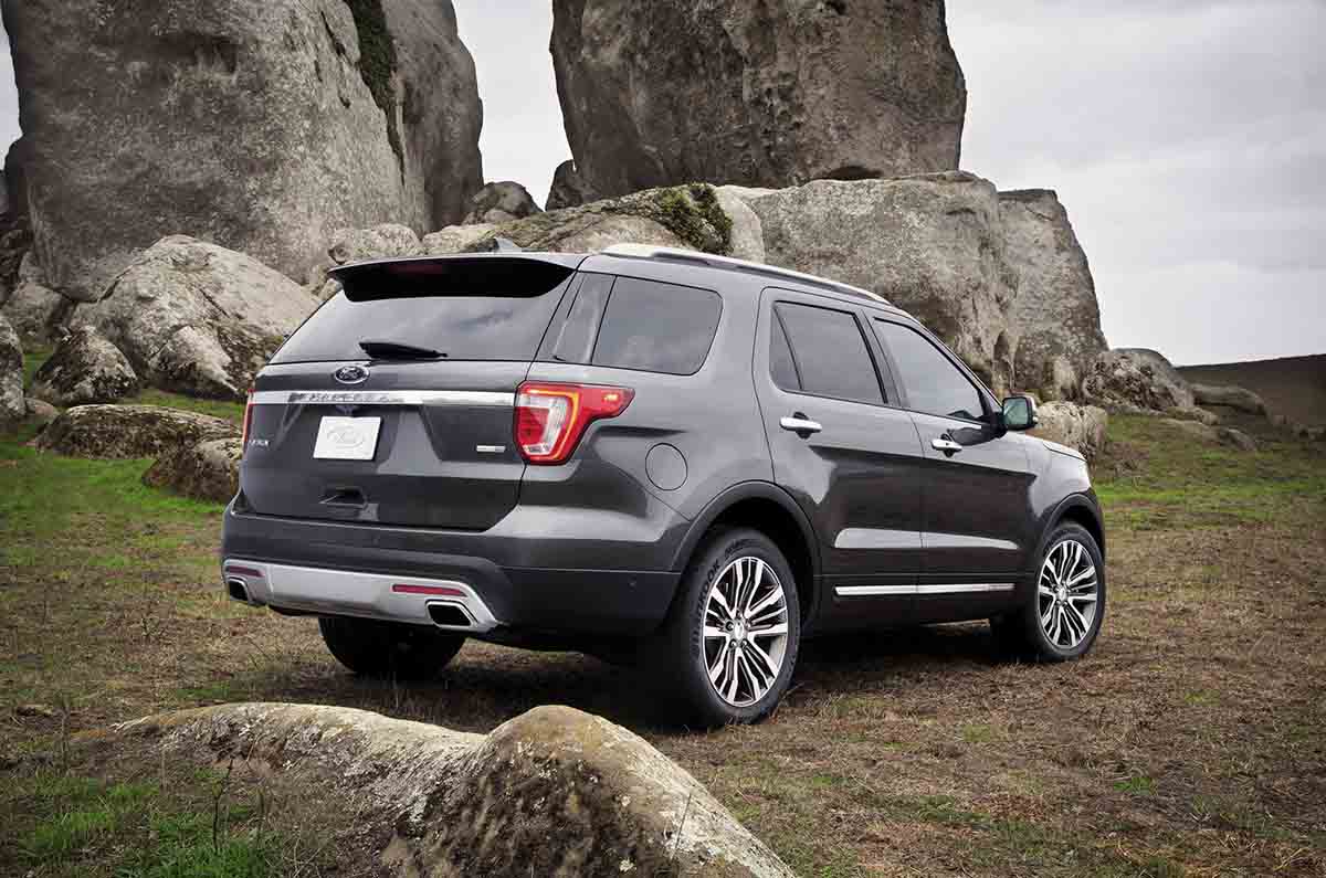 Ford Explorer Platinum 2016 chính thức ra mắt