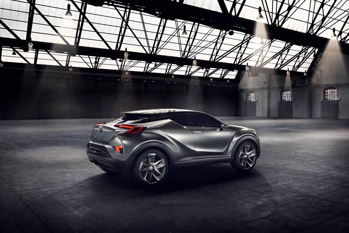 Toyota C-HR lên kế hoạch ra mắt bản sản xuất