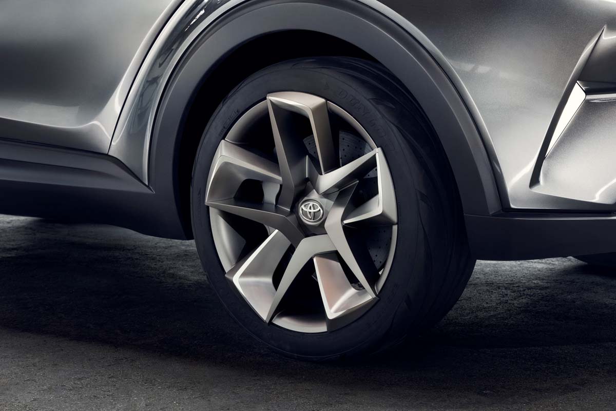 Toyota C-HR lên kế hoạch ra mắt bản sản xuất