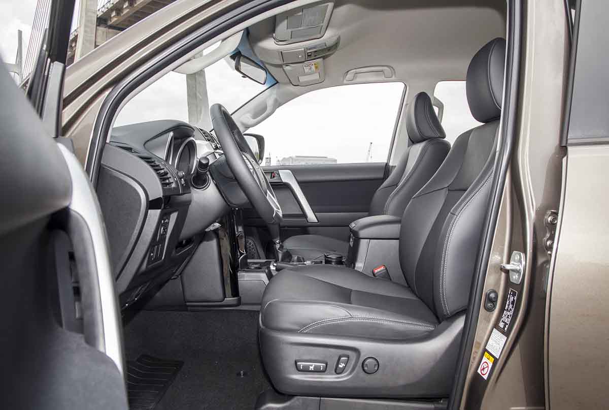 Toyota Prado 2015 chốt giá bán tại Việt Nam