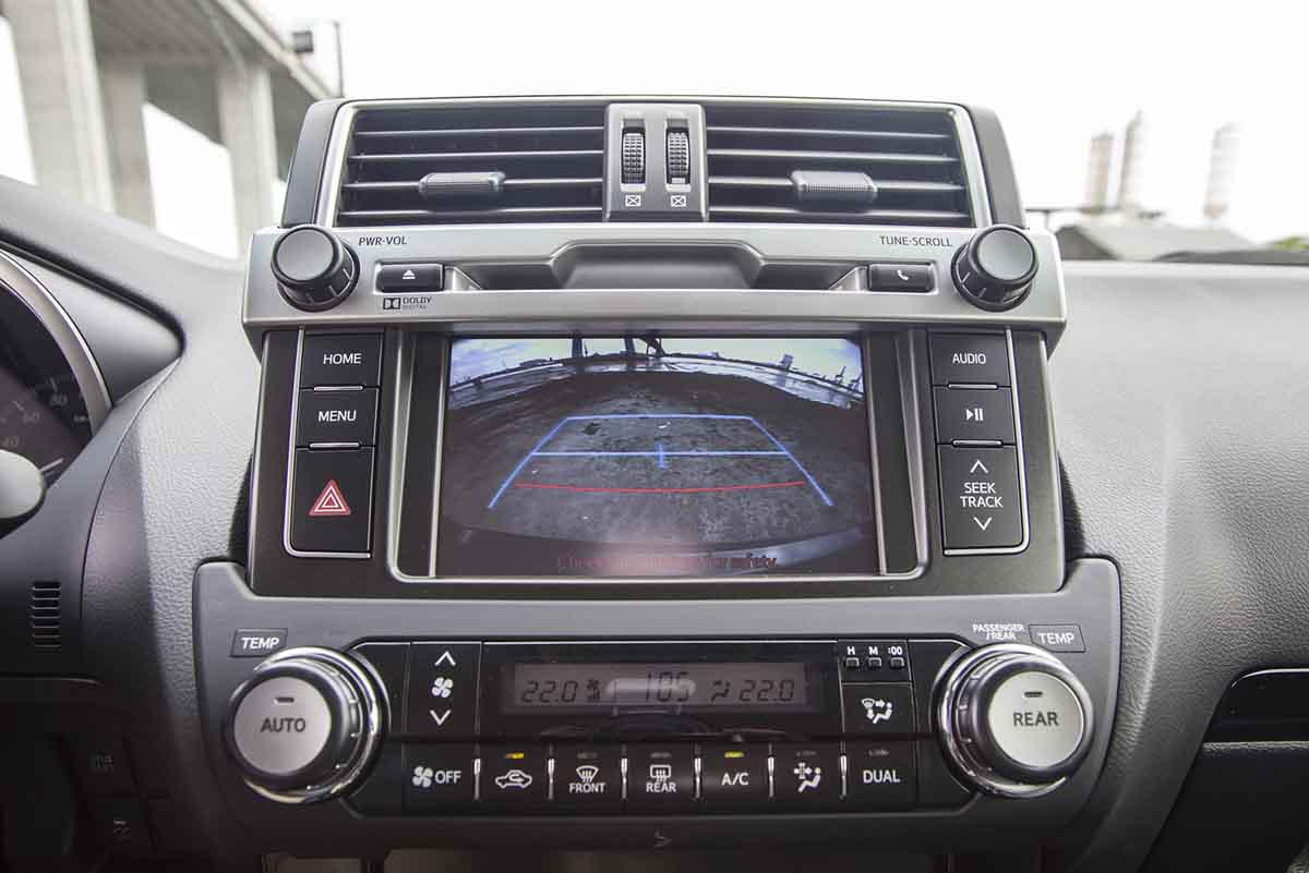 Toyota Việt Nam giới thiệu Prado 2015