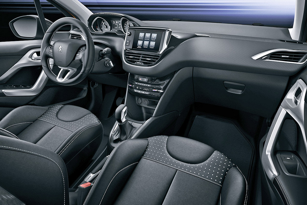 Peugeot 208 facelift tại VMS 2015